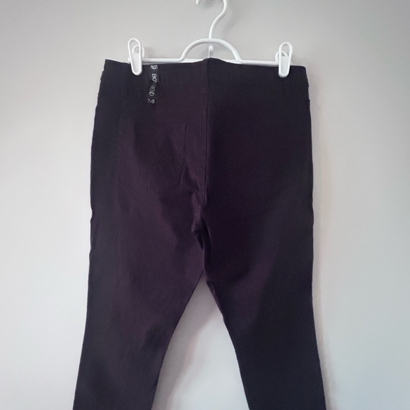 SILVER CRUSH • Ripped Purple Straight Leg Pants • 7/8 • - Picture 3 of 7